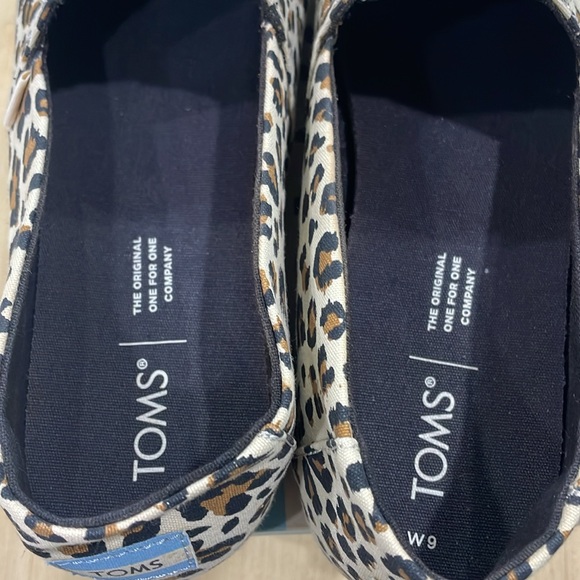 TOMS BIRCH LEOPARD PRINT sz 9 - Picture 2 of 5